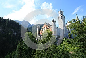 BAVARIAS NEUSCHWANSTEIN CASTLE